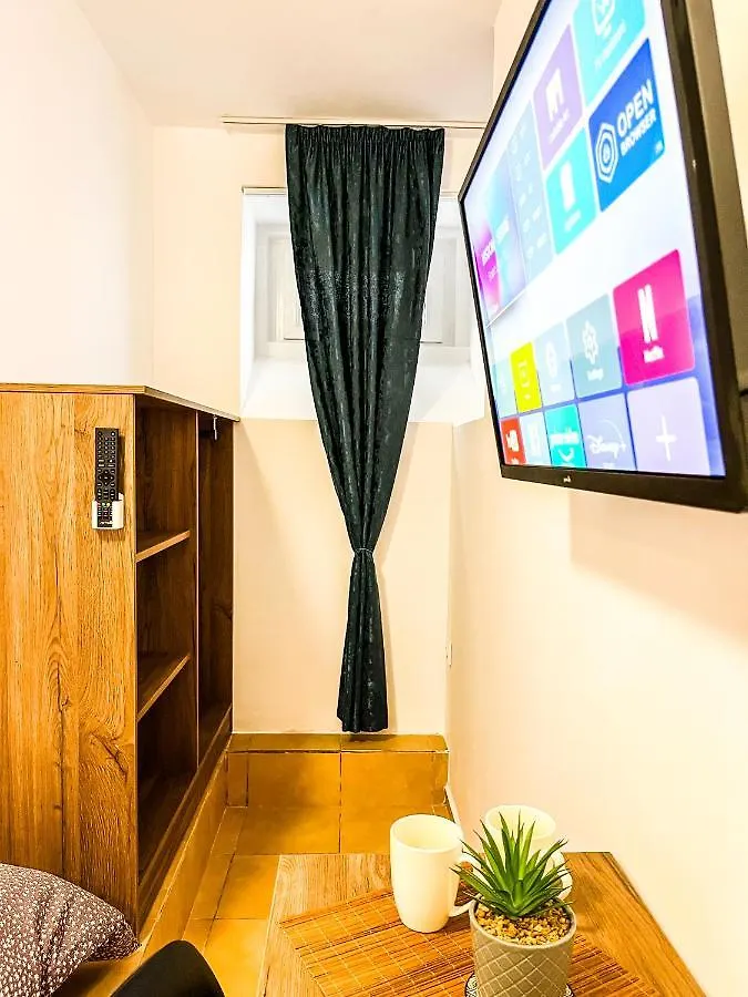 Hostel Private Rooms In Silvy'S Pretty House Burgas Bulgaria
